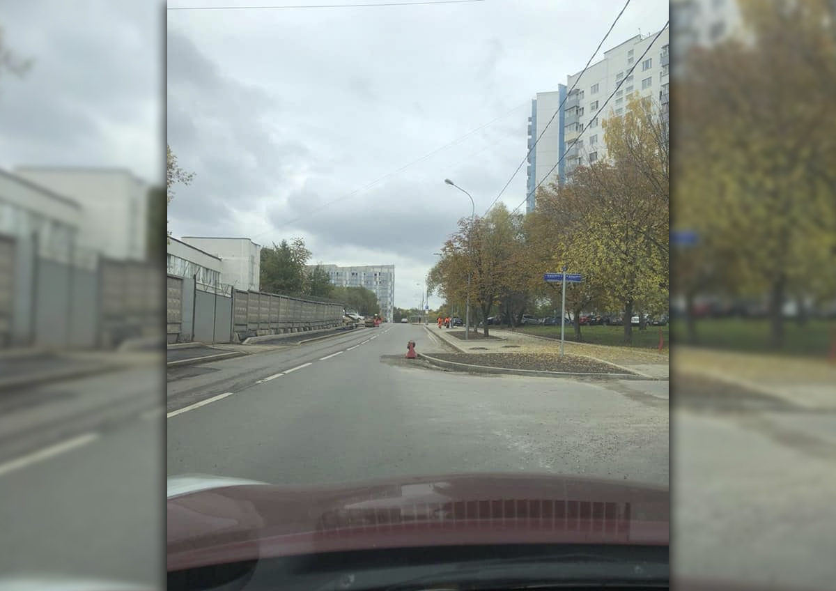 Московские водители сообщили о появлении опасного «клыка» на пересечении улиц Голубинская и Новоясеневская